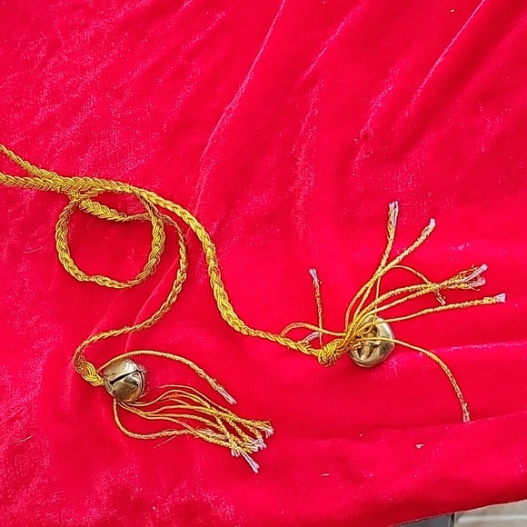 Christmas. Santa's velvet red bag. With bells and golden drawstring. - Picture 2 of 6